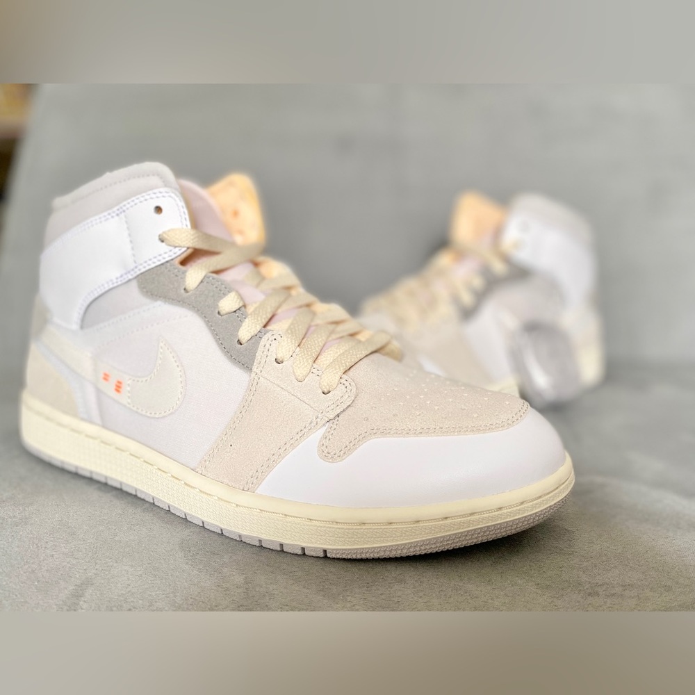 Air Jordan 1 Mid SE Craft - Picture 2 of 12